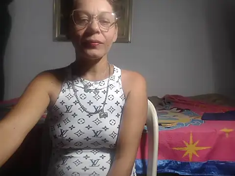 Horney-Blonde online show from December 25, 11:20 pm