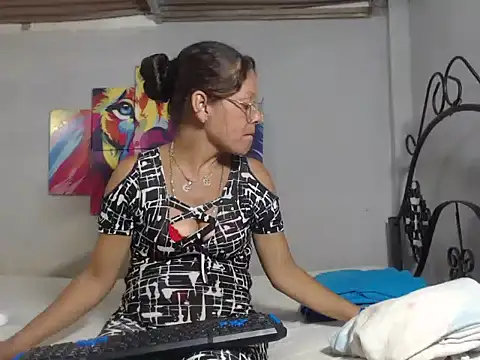 Horney-Blonde online show from February 27, 1:16 am