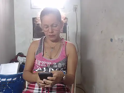 Horney-Blonde online show from February 28, 12:52 pm