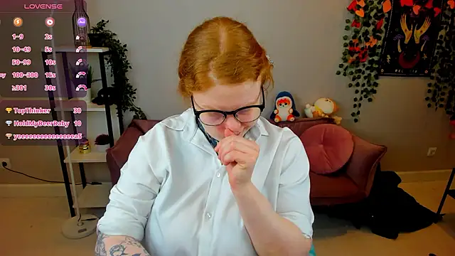 Cassie xKiss online show from March 6, 9:00 pm