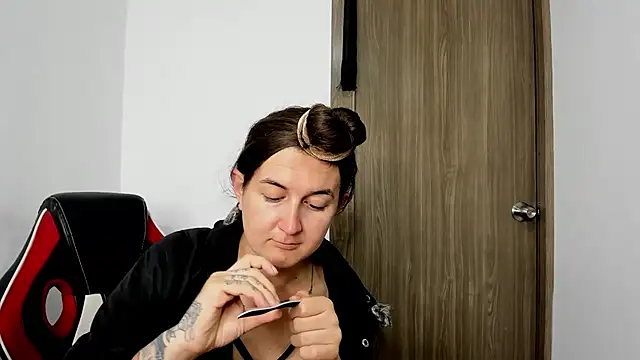 Sweet-Suck69 online show from March 7, 7:19 am