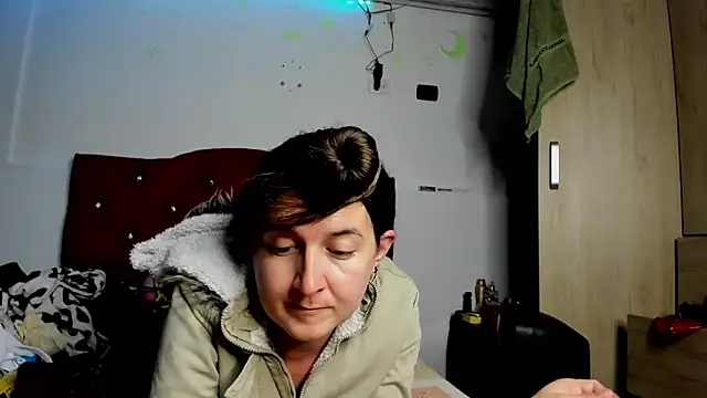 Sweet-Suck69 online show from March 18, 4:58 am