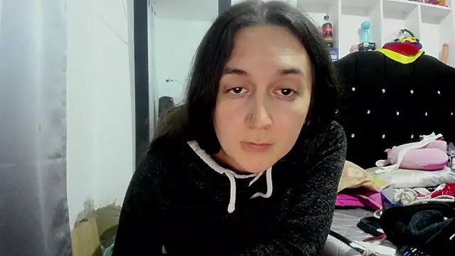 Sweet-Suck69 online show from March 19, 4:27 am