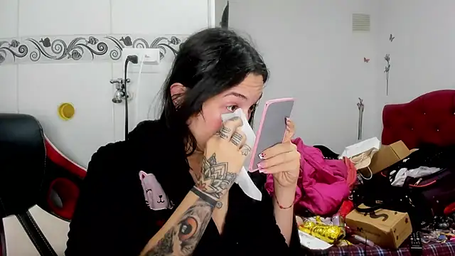 Sweet-Suck69 online show from July 2, 9:48 am