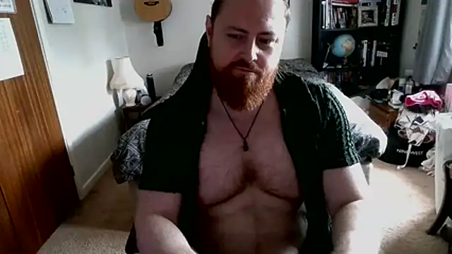 Snapshot of Hairy_Guy30 chatting on June 28, 3:51 pm Hairy Guy30 online show from June 28, 3:51 pm