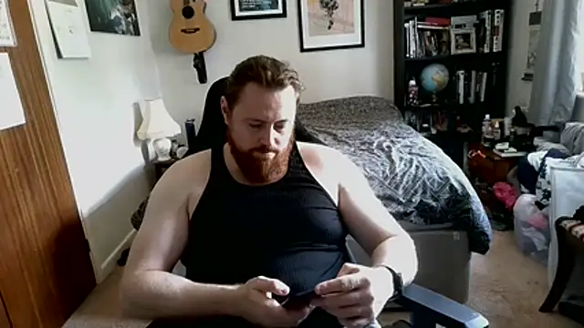 Snapshot of Hairy_Guy30 chatting on July 15, 1:49 pm Hairy Guy30 online show from July 15, 1:49 pm