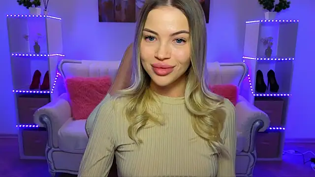 EmmyMills online show from January 7, 8:55 pm