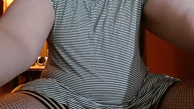 cosmicjones online show from December 8, 9:24 am