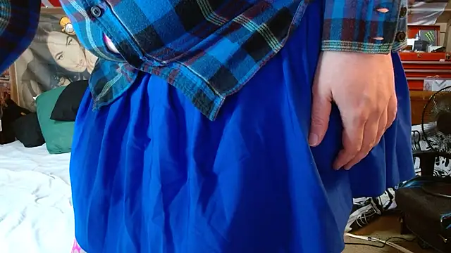 cosmicjones online show from October 18, 12:39 pm