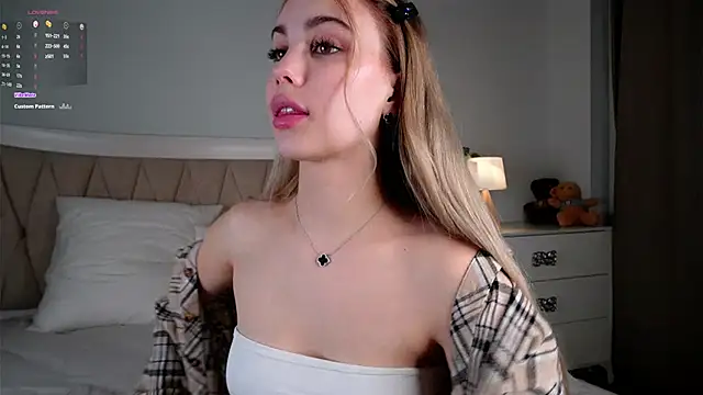 LillianLester online show from February 22, 1:11 am