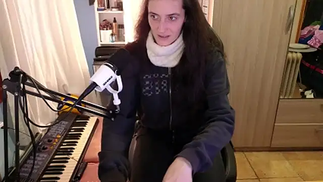 MemiKouki online show from December 22, 4:37 pm