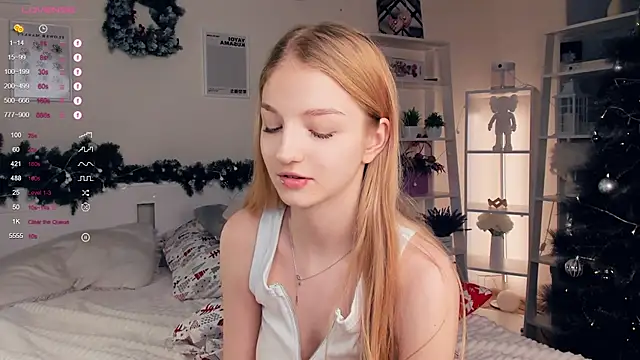 Snapshot of YuNabif chatting on December 28, 11:09 am YuNabif online show from December 28, 11:09 am