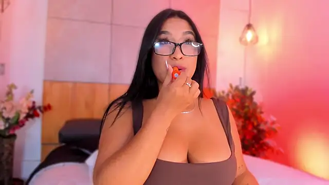 BellaHarllow online show from March 25, 10:16 pm