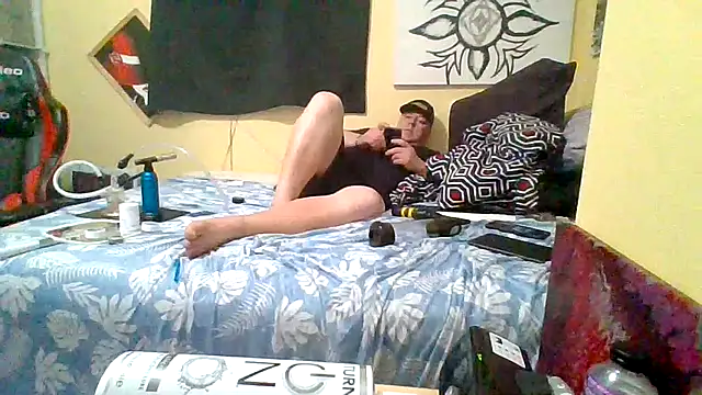 Snapshot of Mic_Oxinner chatting on March 11, 7:20 pm Mic Oxinner online show from March 11, 7:20 pm