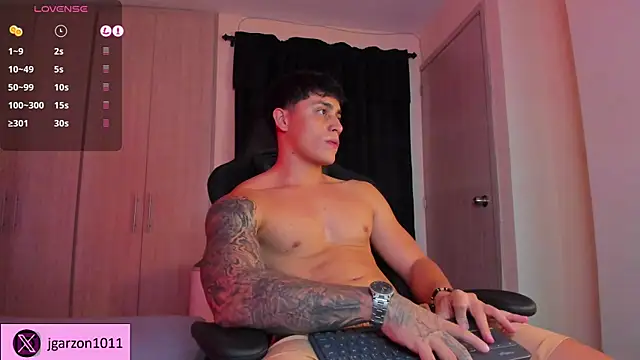 Snapshot of _joansoto chatting on March 6, 7:54 pm  joansoto online show from March 6, 7:54 pm