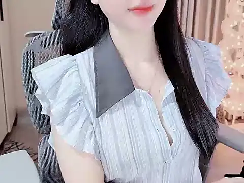  Lygn   online show from January 10, 11:45 am