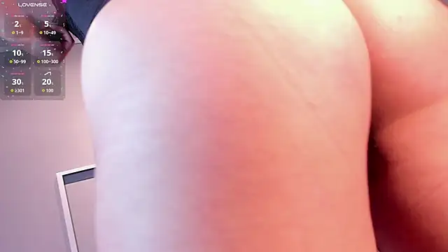 lunar leen online show from December 3, 7:23 pm