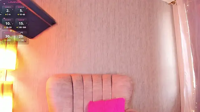 lunar leen online show from February 28, 6:20 pm