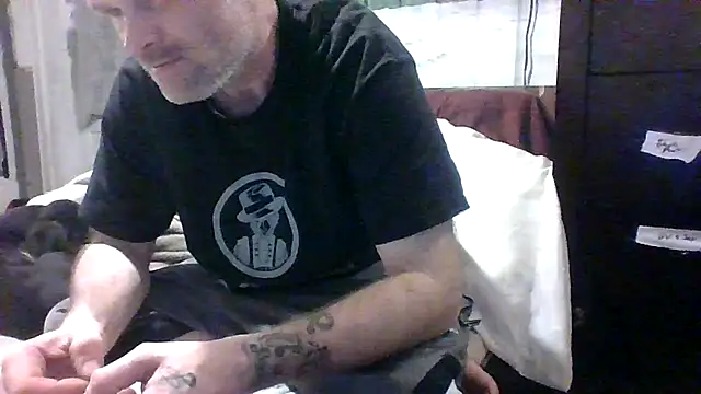 jaxx12369 online show from April 5, 5:04 am