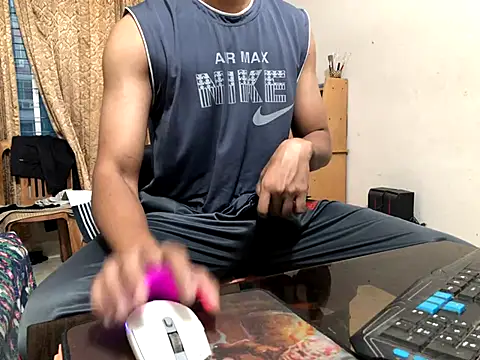 Zeuhorny online show from December 3, 12:13 am