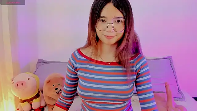 Snapshot of Lovely_celestte chatting on June 2, 1:18 am Lovely celestte online show from June 2, 1:18 am