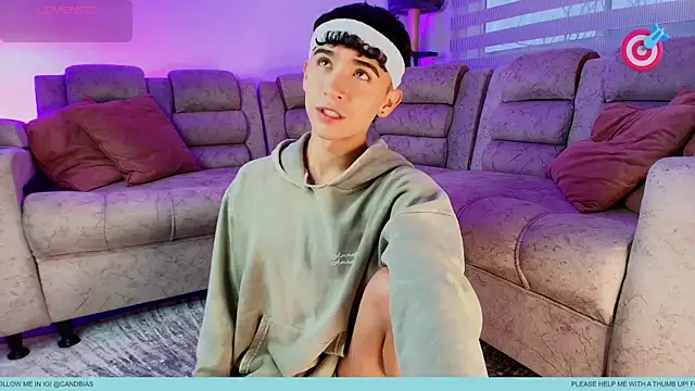 Niico Cruz online show from October 27, 10:25 pm