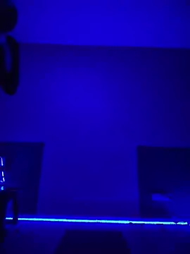 kandyloves online show from April 18, 9:02 am