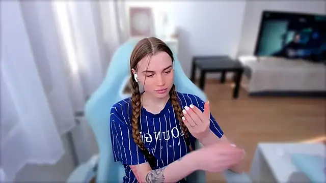 StellaLawless online show from March 9, 8:07 am