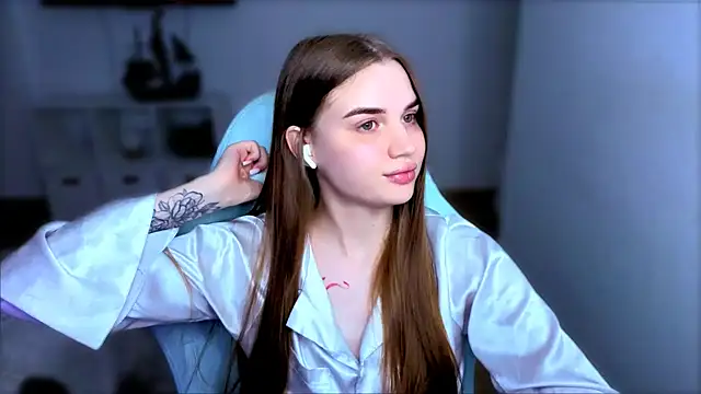 StellaLawless online show from November 3, 7:48 pm