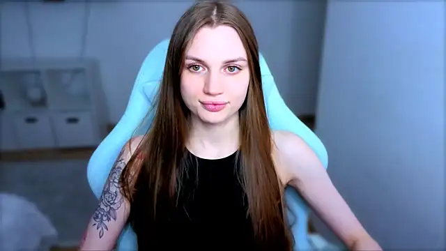 StellaLawless online show from March 9, 9:30 pm