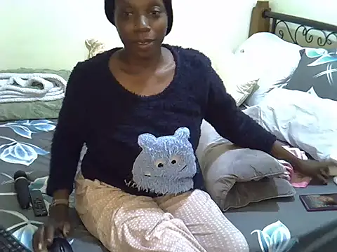 Snapshot of Sweet_Bear chatting on April 29, 5:41 pm Sweet Bear online show from April 29, 5:41 pm
