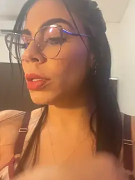 valecruz903 online show from September 10, 2:28 pm