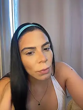 valecruz903 online show from February 21, 10:00 pm