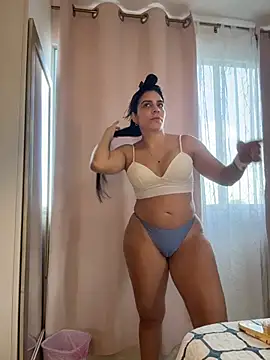 valecruz903 online show from March 9, 4:55 pm