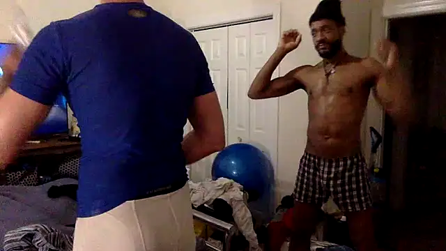 TheOnlyTwinTowers online show from December 15, 10:07 am