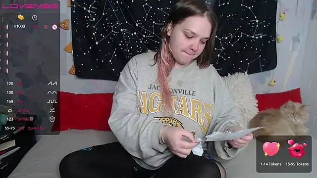 Snapshot of darling_tony chatting on February 24, 12:59 pm darling tony online show from February 24, 12:59 pm