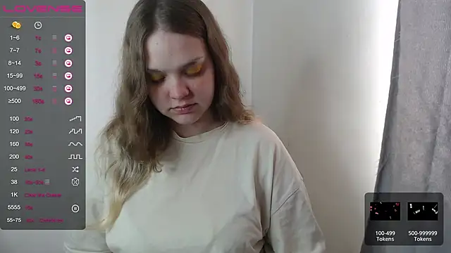 Snapshot of darling_tony chatting on September 21, 1:24 pm darling tony online show from September 21, 1:24 pm