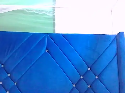 Snapshot of Baibe-leila chatting on October 6, 3:48 am Baibe-leila online show from October 6, 3:48 am