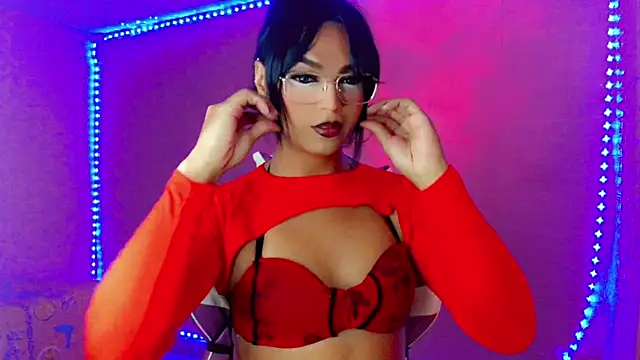 Ms-Zoehans online show from May 14, 3:41 pm