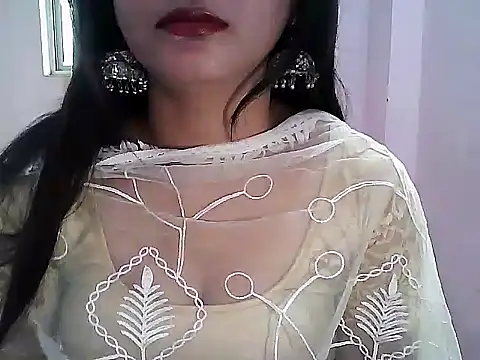 Model-Tanya online show from February 6, 9:53 am