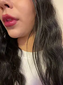 eva elifee online show from May 26, 8:27 pm