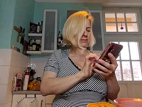 Snapshot of FrauleinSchmitt chatting on February 28, 2:09 pm FrauleinSchmitt online show from February 28, 2:09 pm