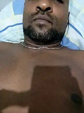 Snapshot of Beto0815 chatting on February 15, 1:13 am Beto0815 online show from February 15, 1:13 am