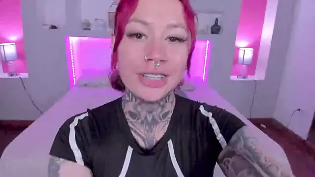 Snapshot of ViolettaBaker_ chatting on January 31, 7:40 pm ViolettaBaker online show from January 31, 7:40 pm