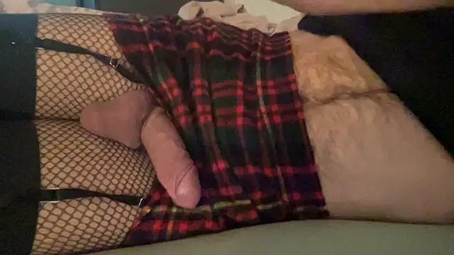 Snapshot of JohnBig89 chatting on November 10, 9:52 am JohnBig89 online show from November 10, 9:52 am