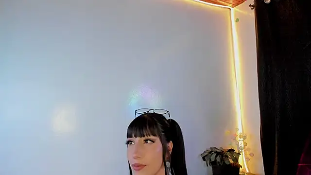 IssaandNeron sex online show from May 30, 4:37 pm