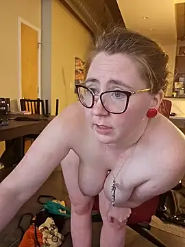 Snapshot of littlelustlamb chatting on January 13, 8:37 pm littlelustlamb online show from January 13, 8:37 pm