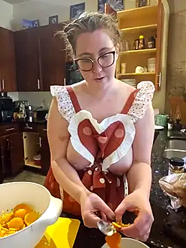 Snapshot of littlelustlamb chatting on January 24, 9:37 pm littlelustlamb online show from January 24, 9:37 pm