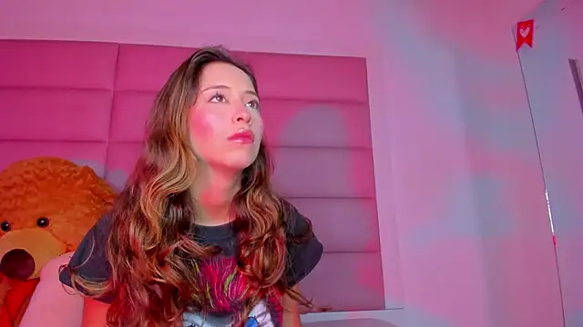 little-Emma online show from March 3, 3:08 am