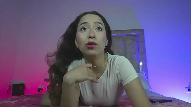 little-Emma online show from March 7, 11:35 pm